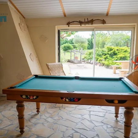 Sejour Detente Avec Spa, Piscine Et Sauna Ferienhaus *