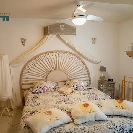 Sejour Detente Avec Spa, Piscine Et Sauna Ferienhaus *