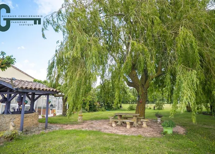 Détente Et Nature Avec Spa, Sauna Et Piscine